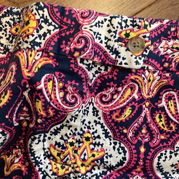 J. CREW Pink Blue Yellow Paisley Pattern Stretch City Fit Chino Shorts SZ 10 - Picture 3 of 7
